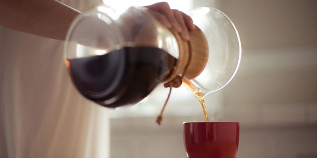 Liquid, Fluid, Ingredient, Serveware, Drink, Drinkware, Barware, Alcoholic beverage, Crème de cassis, Liqueur, 