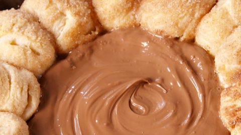 preview for Chocolate Churro Dip Is The Cozy Dessert Dip Of Your Dreams!