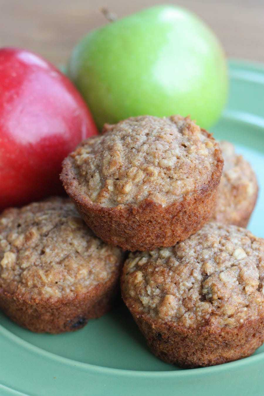 Food, Muffin, Dish, Apple, Ingredient, Dessert, Baked goods, Cuisine, Baking, Bran, 