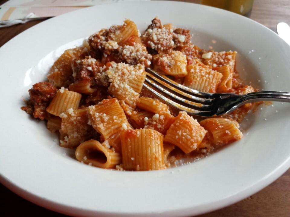 Food, Brown, Pasta, Cuisine, Serveware, Dishware, Tableware, Ingredient, Dish, Recipe, 