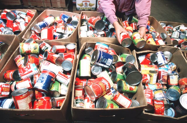 Aluminum can, Beverage can, Box, Tin can, Retail, Packaging and labeling, Convenience food, Carbonated soft drinks, Grocery store, Plastic, 