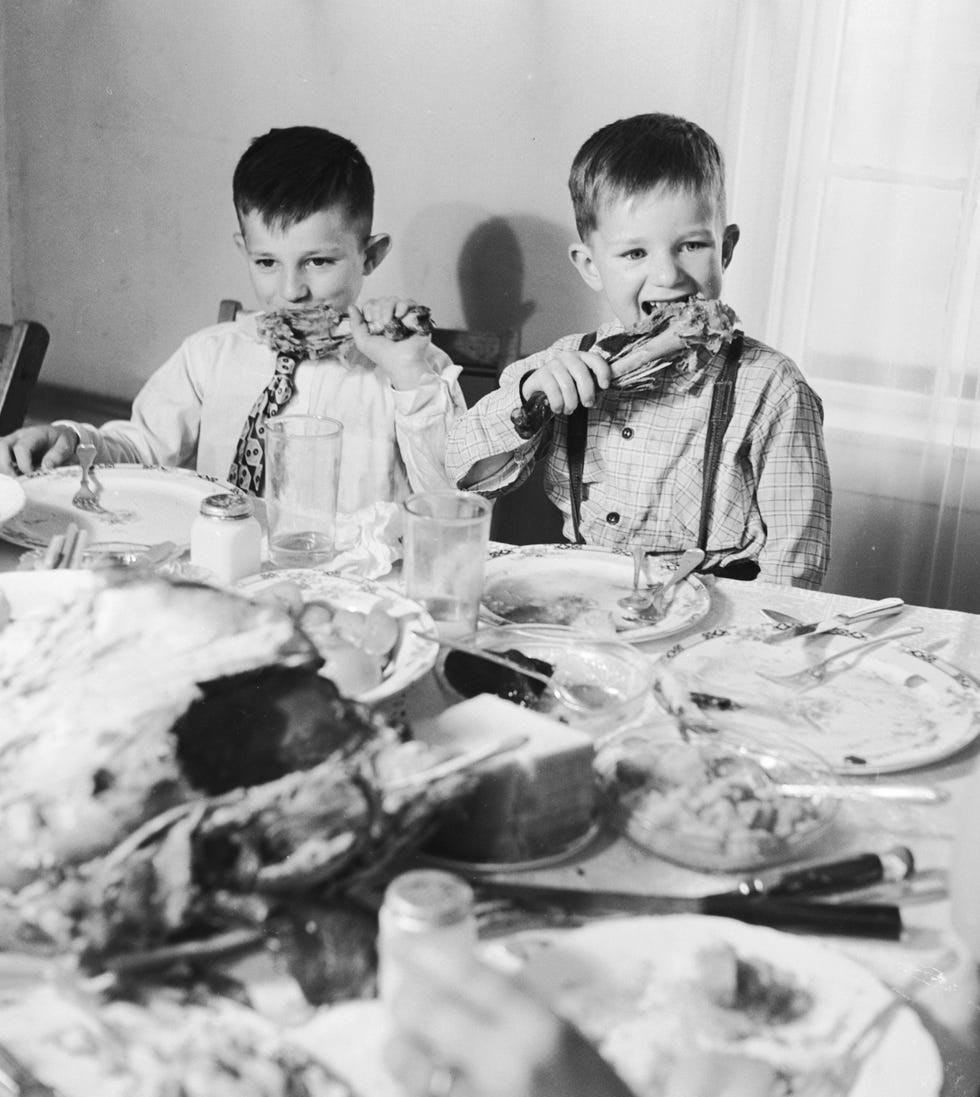 Tableware, Table, Child, Plate, Drinkware, Toddler, Dishware, Comfort food, Baby, Lunch, 
