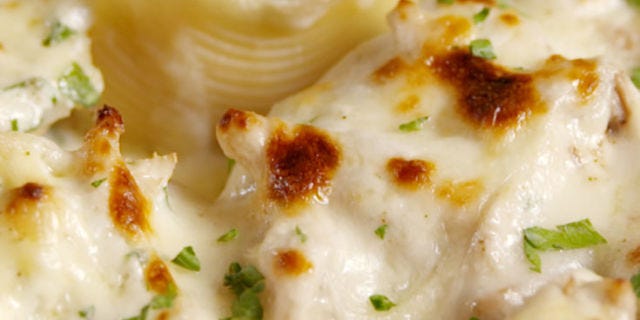 Chicken Alfredo Stuffed Shells