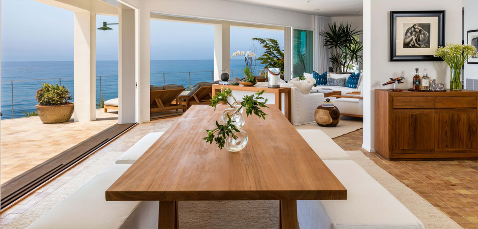 Wood, Interior design, Room, Property, Table, Furniture, Real estate, Flooring, Floor, Interior design, 