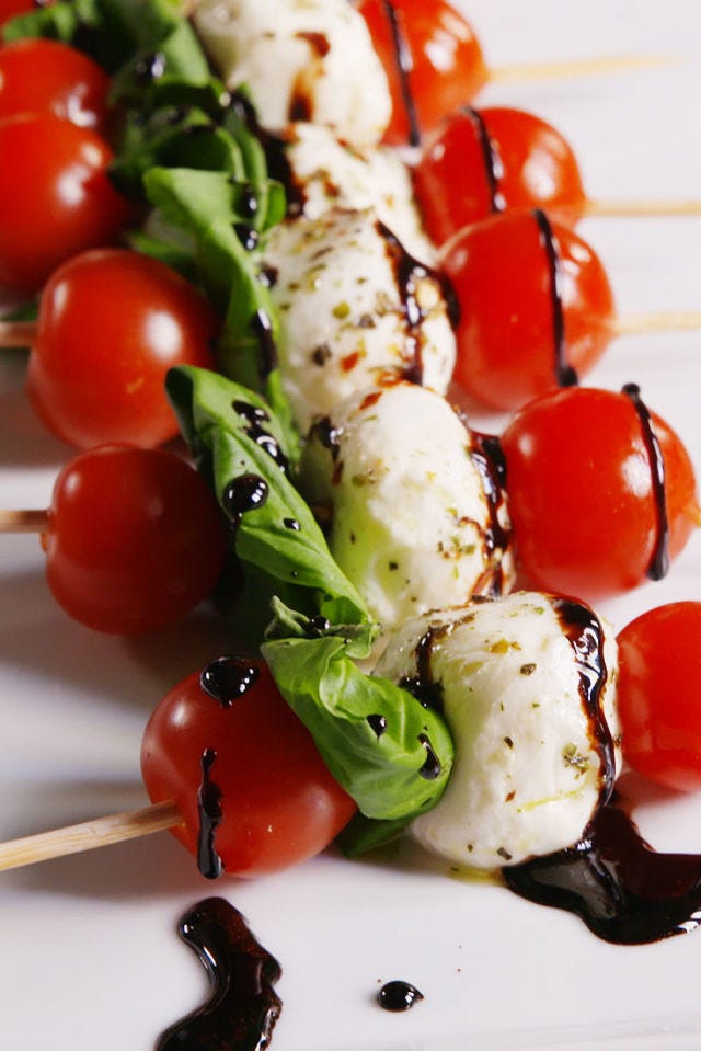 Caprese Bites | Last Minute Thanksgiving Dinner Ideas Your Family Will Be Grateful For