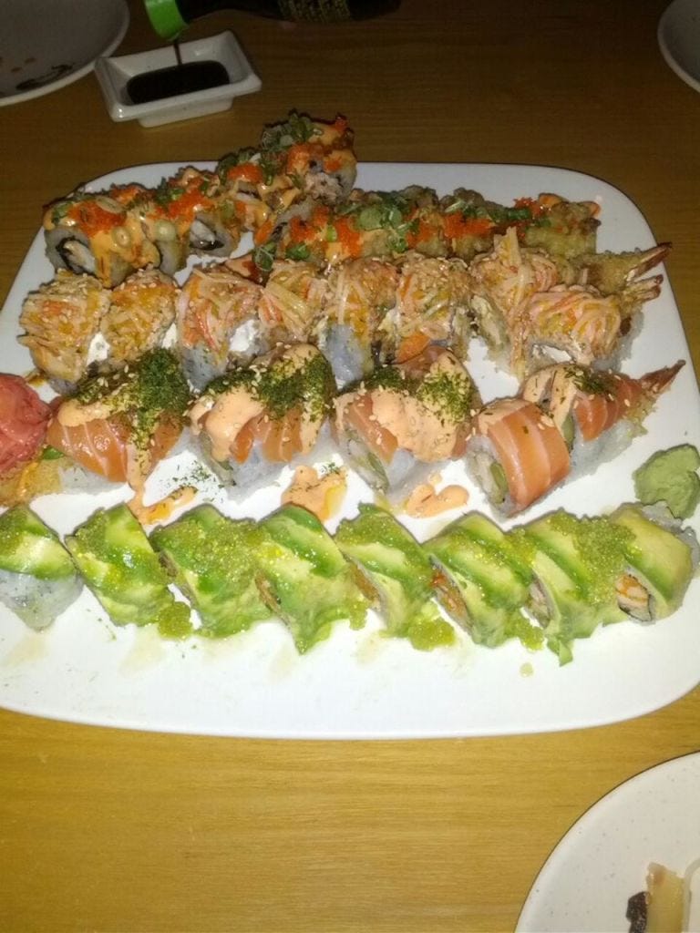 Cuisine, Food, Dishware, Serveware, Tableware, Dish, Sushi, Finger food, Recipe, Plate, 