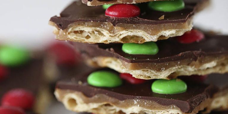 People Are Obsessed with &quot;Crack Candy&quot; This Christmas - How To Make