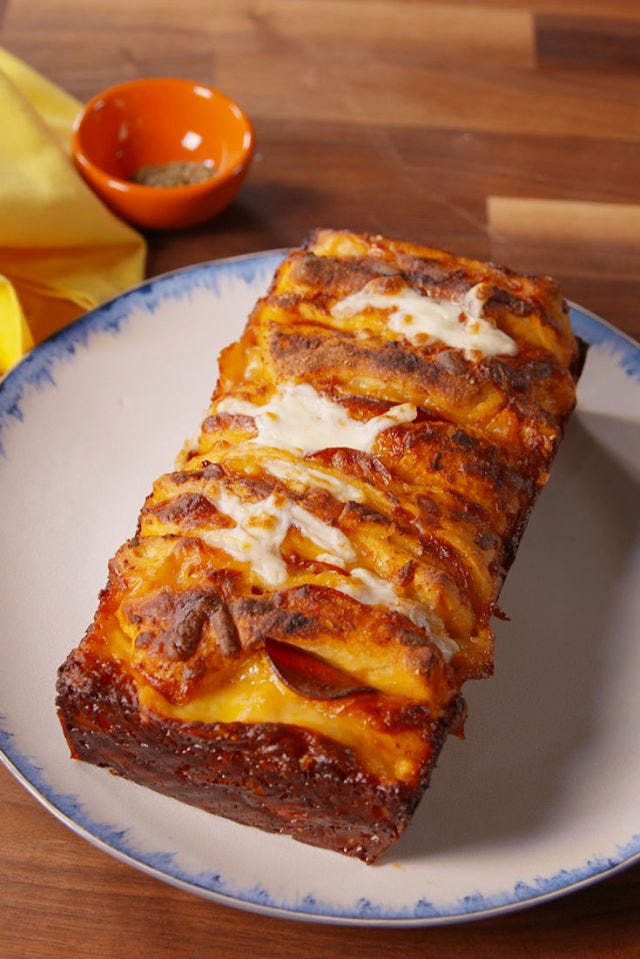 Pizza Pull-Apart Bread Vertical