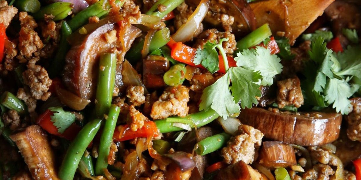 Best Garlic Sriracha Pork Stir Fry Recipe-How To Make Garlic Sriracha