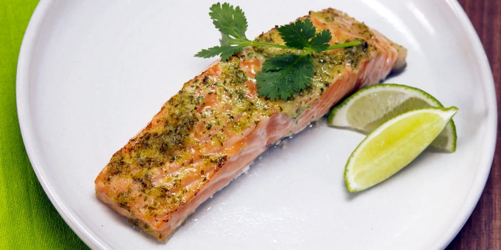 Food, Lemon, Plate, Leaf, Cuisine, Citrus, Ingredient, Dish, Tableware, Produce, 