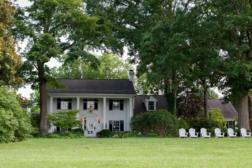 Window, Plant, Property, House, Tree, Land lot, Residential area, Home, Real estate, Building, 