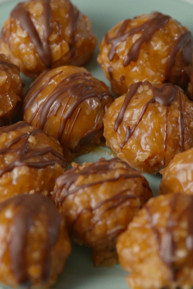 Dish, Food, Cuisine, Ingredient, Dessert, Caramel, Produce, Baked goods, Fried food, Recipe, 