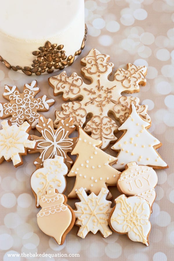 Christmas decoration, Pattern, Christmas, Dessert, Finger food, Natural material, Baked goods, Recipe, Cone, Cookie, 