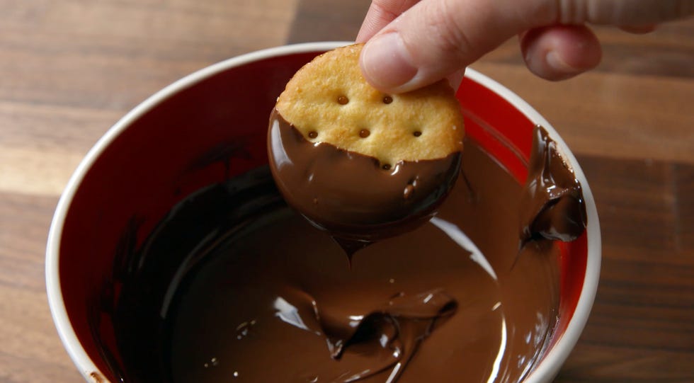 Brown, Food, Cuisine, Finger food, Dessert, Biscuit, Baked goods, Cookies and crackers, Recipe, Dish, 