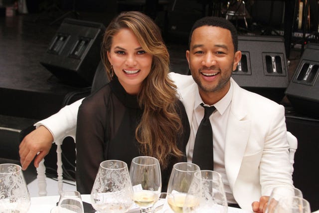 chrissy-teigen