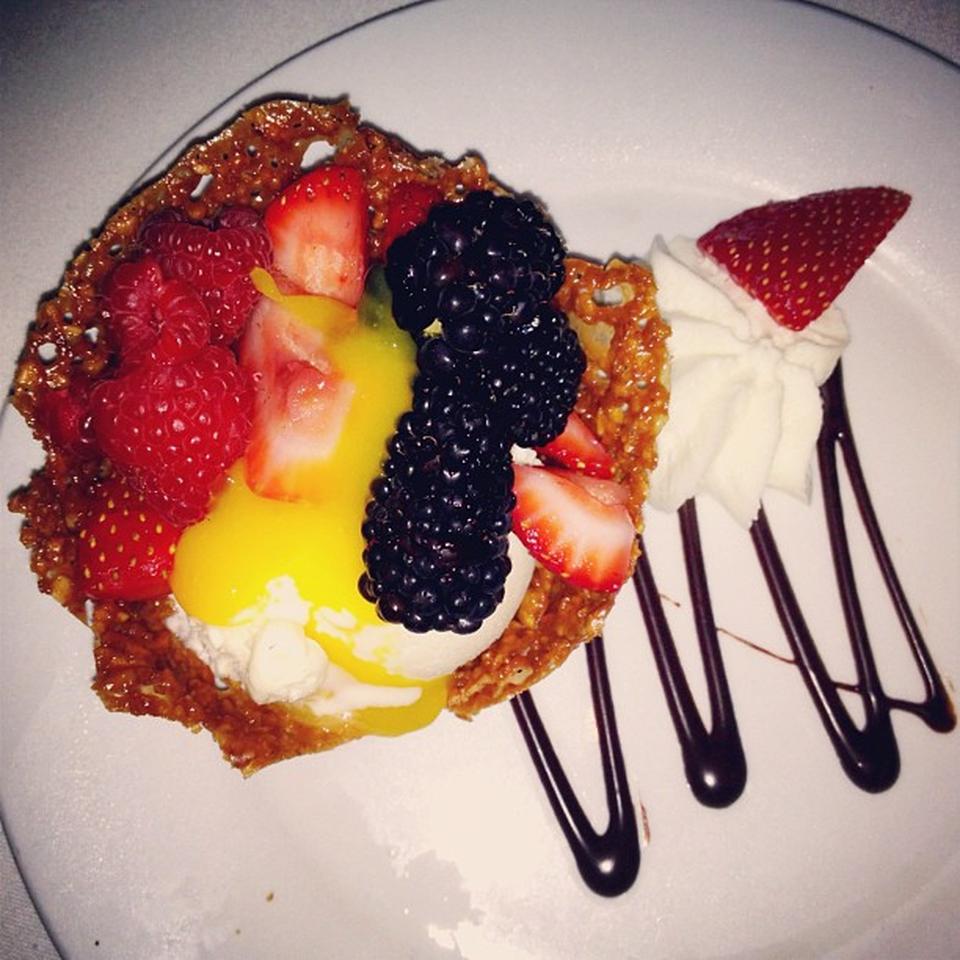 Food, Sweetness, Ingredient, Cuisine, Dessert, Dishware, Red, Fruit, Tableware, Plate, 