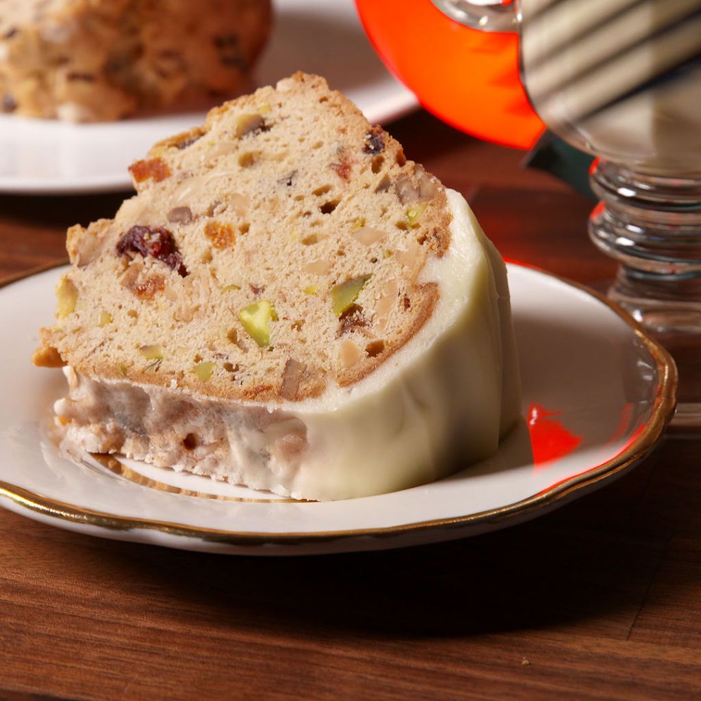 These Christmas Bread Recipes Will Make You Forget All About Fruitcake