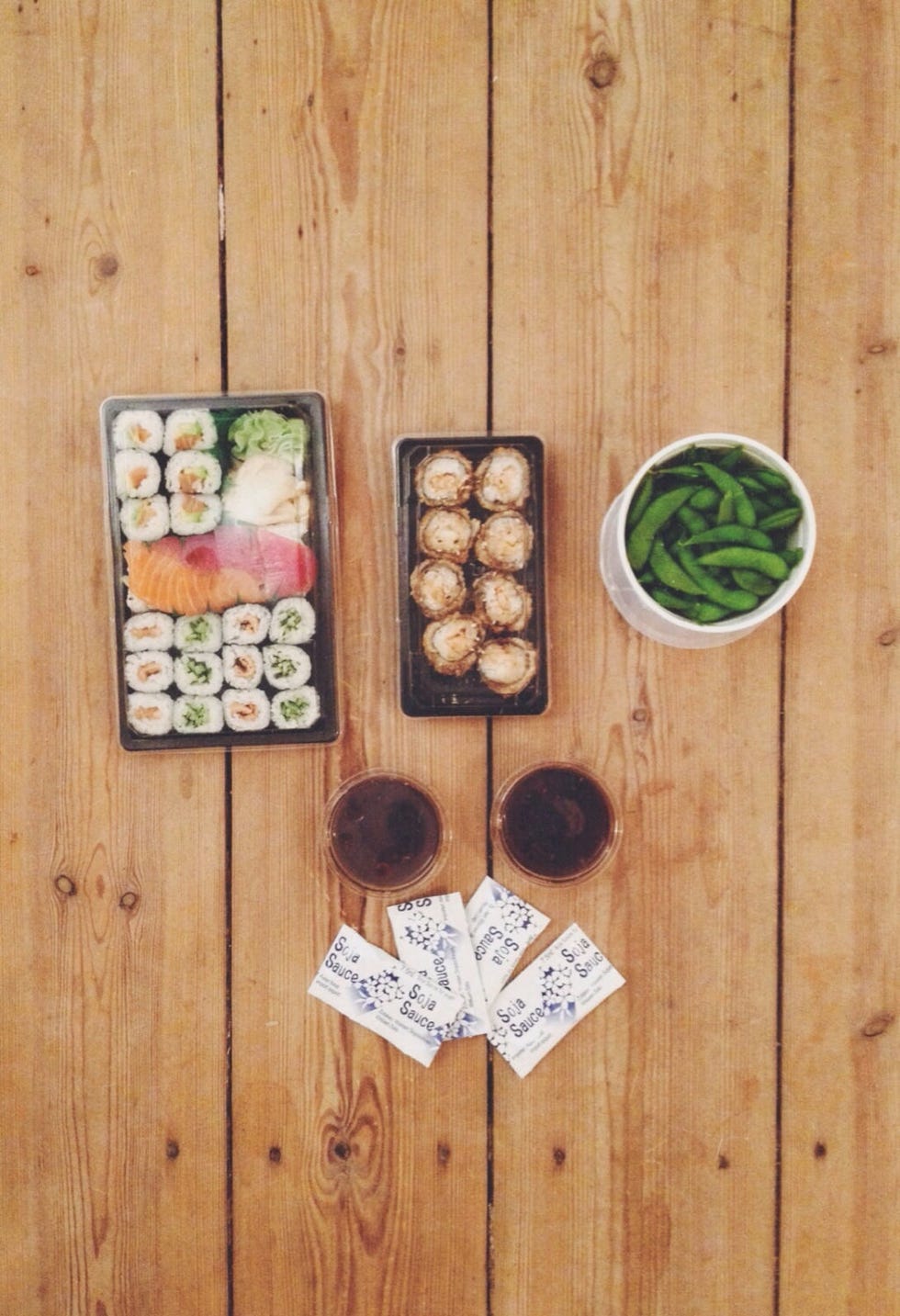 Wood, Cuisine, Hardwood, Ingredient, Recipe, Wood stain, Gimbap, Finger food, Dish, Sushi, 