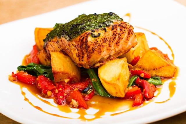 Food, Cuisine, Ingredient, Dishware, Dish, Tableware, Produce, Meat, Plate, Recipe, 