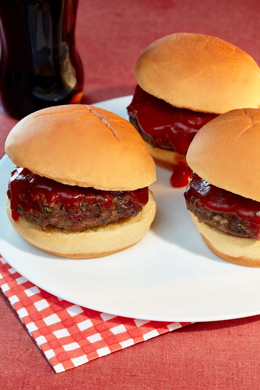 Food, Finger food, Red, Ingredient, Cuisine, Baked goods, Bun, Dish, Fast food, Breakfast, 