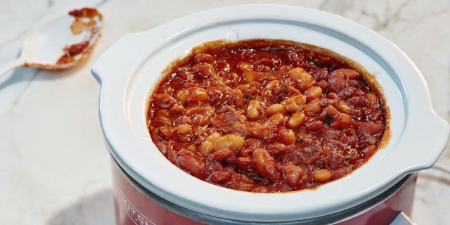 Food, Cuisine, Ingredient, Dish, Recipe, Stew, Maroon, Plate, Bean, Cowboy beans, Food, Cuisine, Ingredient, Dish, Recipe, Stew, Maroon, Plate, Bean, Cowboy beans,