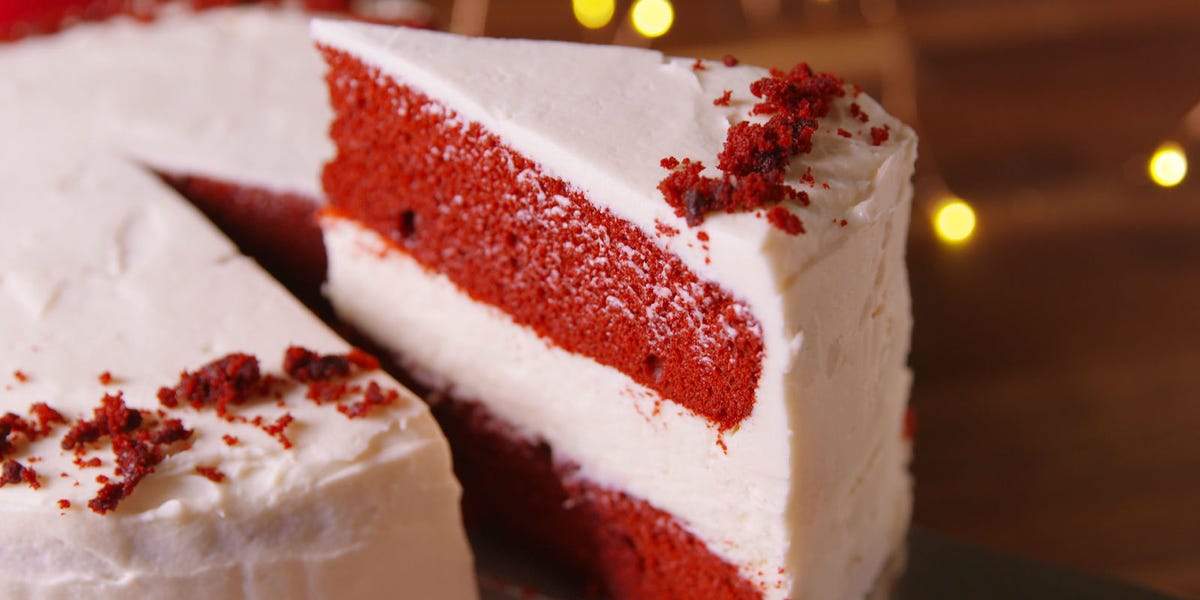 the cake everyone was