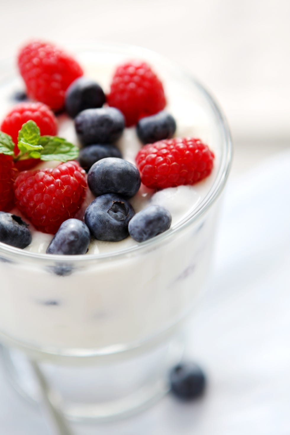 Food, Ingredient, Fruit, Tableware, Natural foods, Sweetness, Frutti di bosco, Produce, Drink, Berry, 
