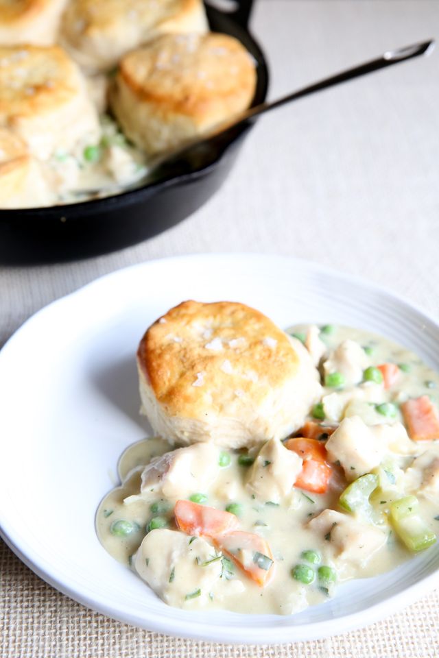 Best Skillet Biscuit Pot Pie Recipe-How To Make Skillet Biscuit Pot Pie ...