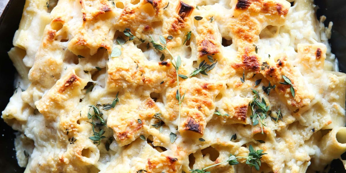 Baked Creamy Garlic Rigatoni 