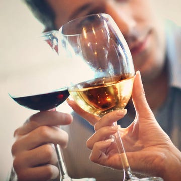 Wine glass, Alcohol, Stemware, Drink, Glass, Champagne stemware, Wine, Wine tasting, Alcoholic beverage, Drinkware, 