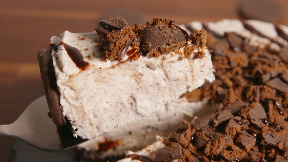 Thin Mint Cheesecake Horizontal Slice