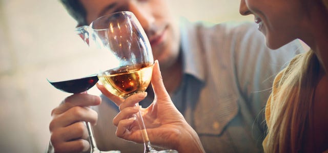 Wine glass, Alcohol, Stemware, Drink, Glass, Champagne stemware, Wine, Wine tasting, Alcoholic beverage, Drinkware, 