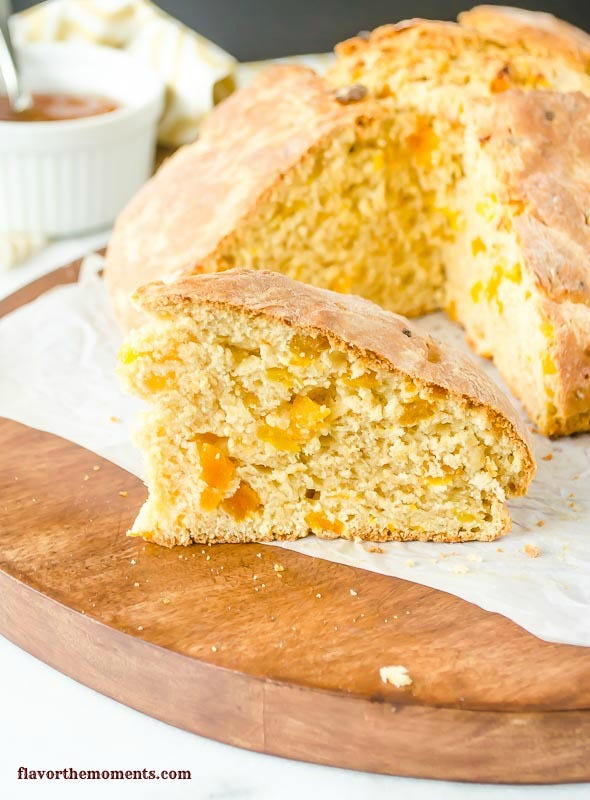 Dish, Food, Cuisine, Pumpkin bread, Bread, Ingredient, Baked goods, Soda bread, Dessert, Produce, 