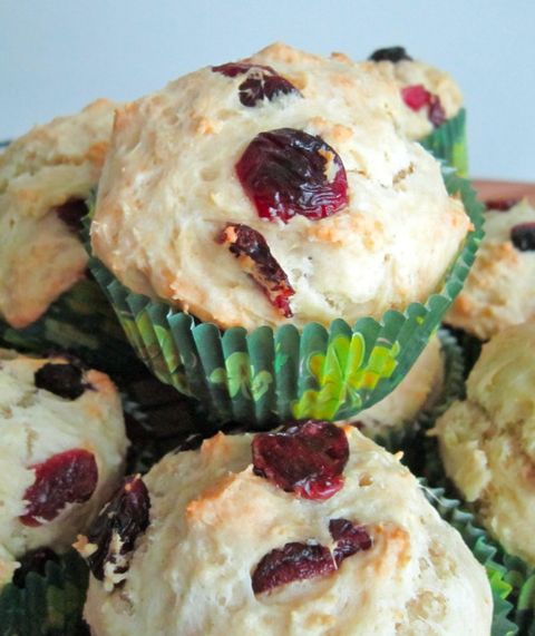 Food, Dish, Muffin, Cuisine, Ingredient, Dessert, Baked goods, Scone, Produce, Cranberry, 
