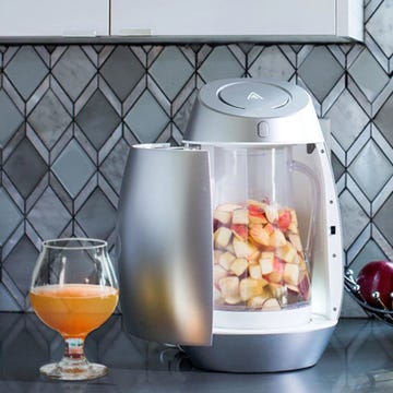 Serveware, Food, Tableware, Small appliance, Produce, Ingredient, Kitchen appliance, Home appliance, Drink, Drinkware, 