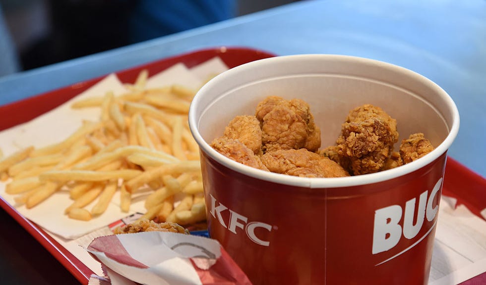 Food, Fried food, Finger food, French fries, Deep frying, Cuisine, Dish, Tableware, Recipe, Side dish, 