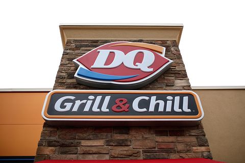 Is Dairy Queen Open On Christmas Eve 2022 Things Dairy Queen Employees Want You To Know - Delish.com