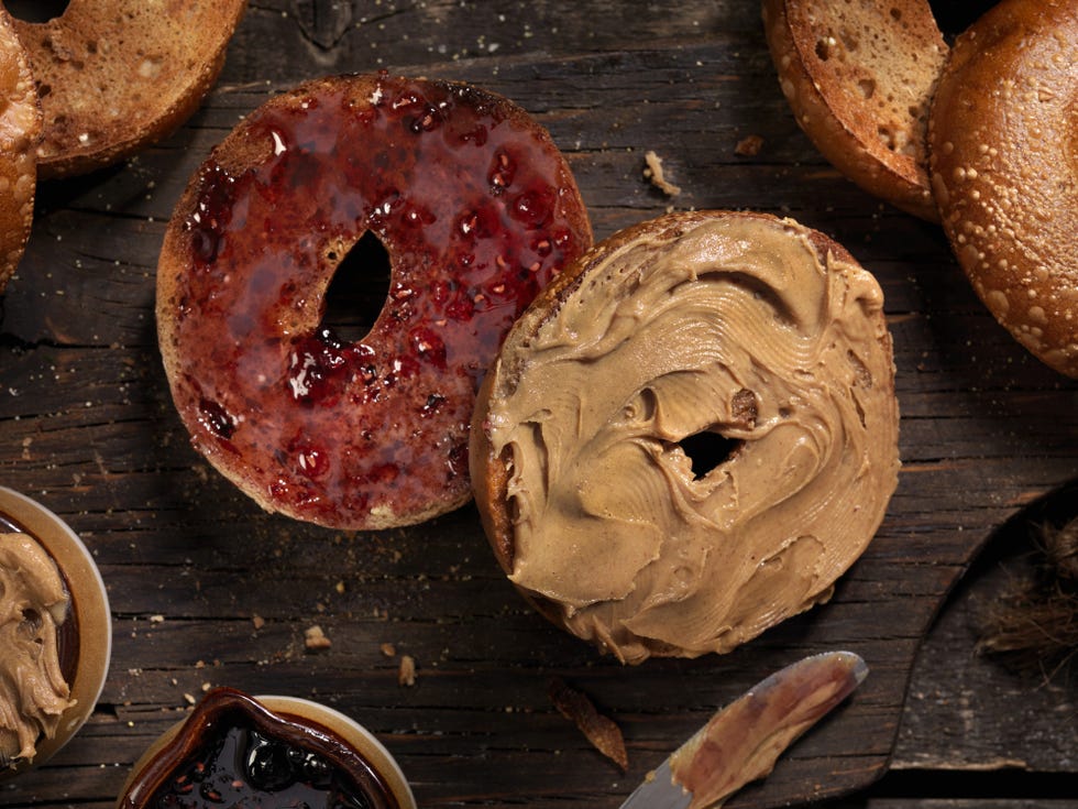 bagel jelly peanut butter