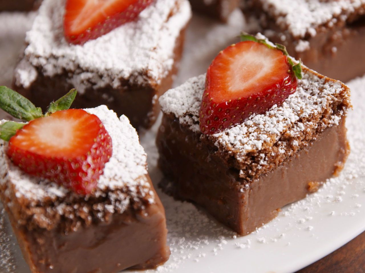 Raspberry Custard Cake Recipe | olivemagazine