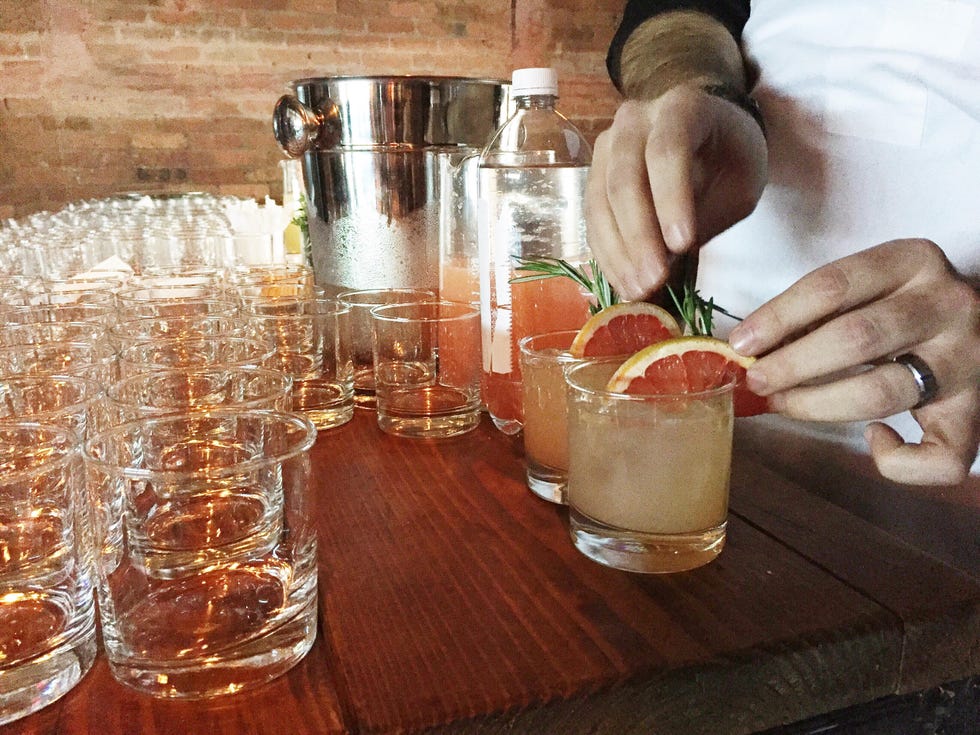Barware, Liquid, Drinkware, Glass, Tableware, Classic cocktail, Table, Drink, Cocktail, Alcoholic beverage, 