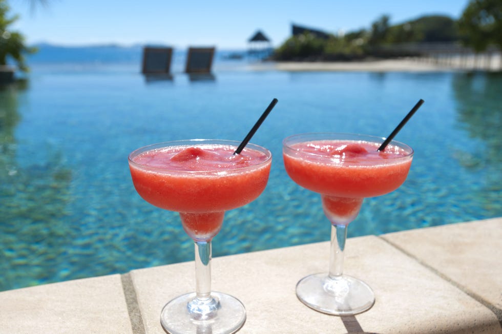 Liquid, Drinkware, Drink, Tableware, Juice, Cocktail, Glass, Martini glass, Garnish, Daiquiri, 