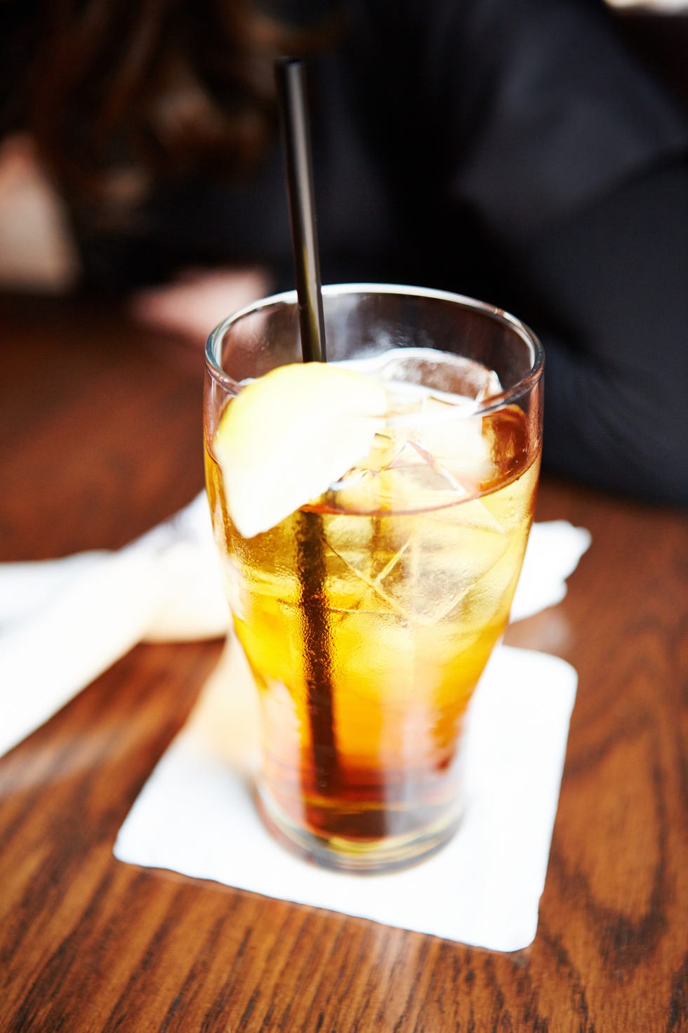 Drink, Alcoholic beverage, Alcohol, Liquid, Drinkware, Distilled beverage, Amber, Tableware, Barware, Glass, 