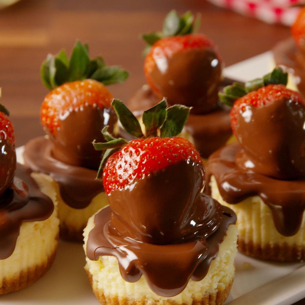 Chocolate-Strawberry Cheesecakes > Chocolate-Covered Strawberries