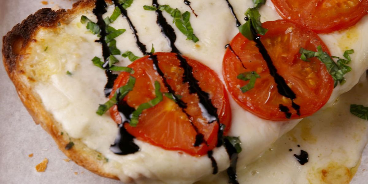 Cooking Caprese Garlic Bread Video — Caprese Garlic Bread How To Recipe ...