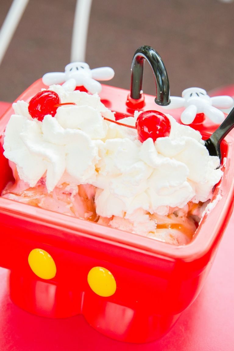 NEW! Mickey Kitchen Sink Sundae (AKA The Mickey Pants Sundae) in Walt  Disney World!