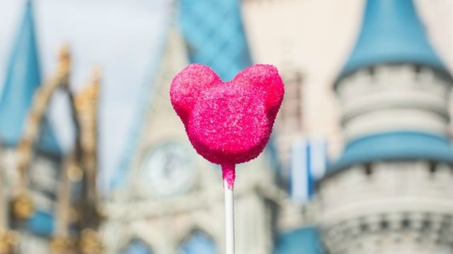 https://hips.hearstapps.com/del.h-cdn.co/assets/17/07/1024x575/gallery-1487175508-delish-disney-cake-pop-cu.jpg?resize=640:*