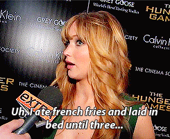 delish-jennifer-lawrence-french-fries