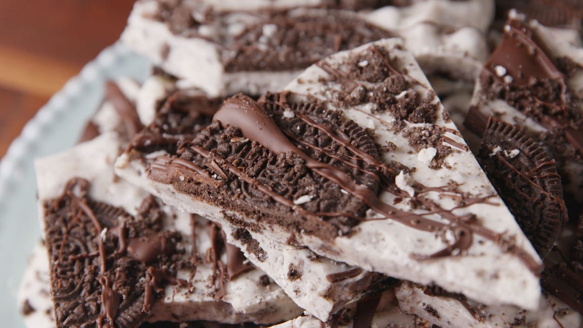 Video player poster image preview for This Oreogasm Bark Will Make You Scream!