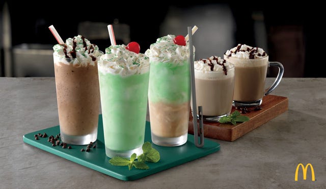 Food, Drink, Ingredient, Tableware, Serveware, Drinkware, Drinking straw, Non-alcoholic beverage, Milkshake, Dairy, 
