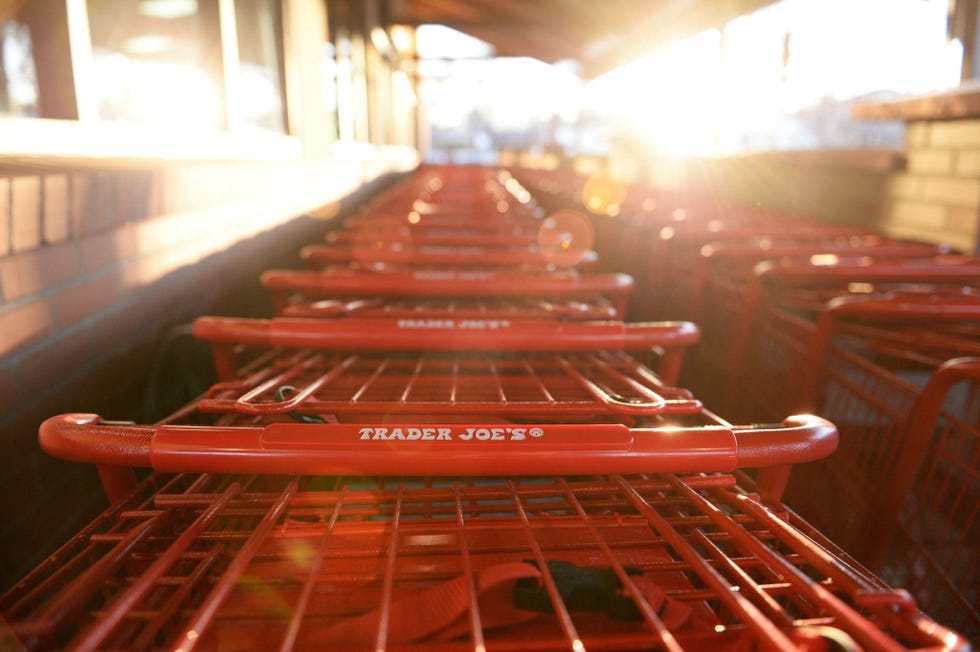 trader joe's shopping cart
